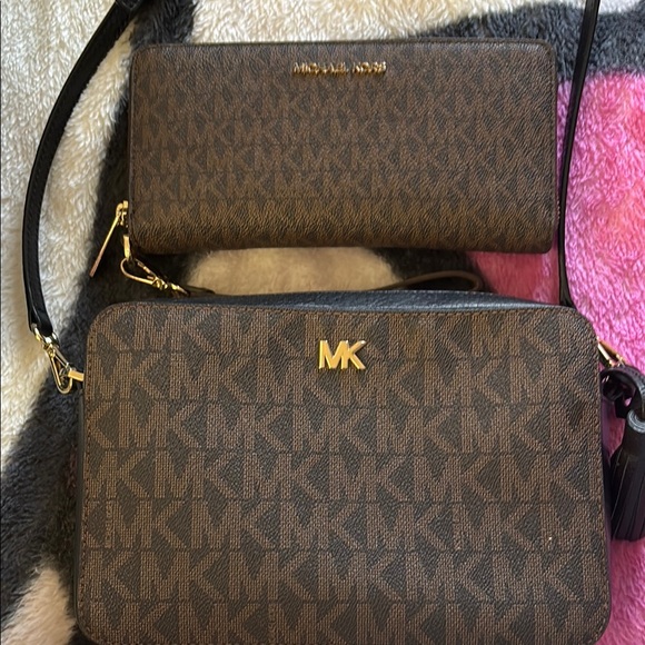 Michael Kors Handbags - Michael Kors Brown Women's Bag